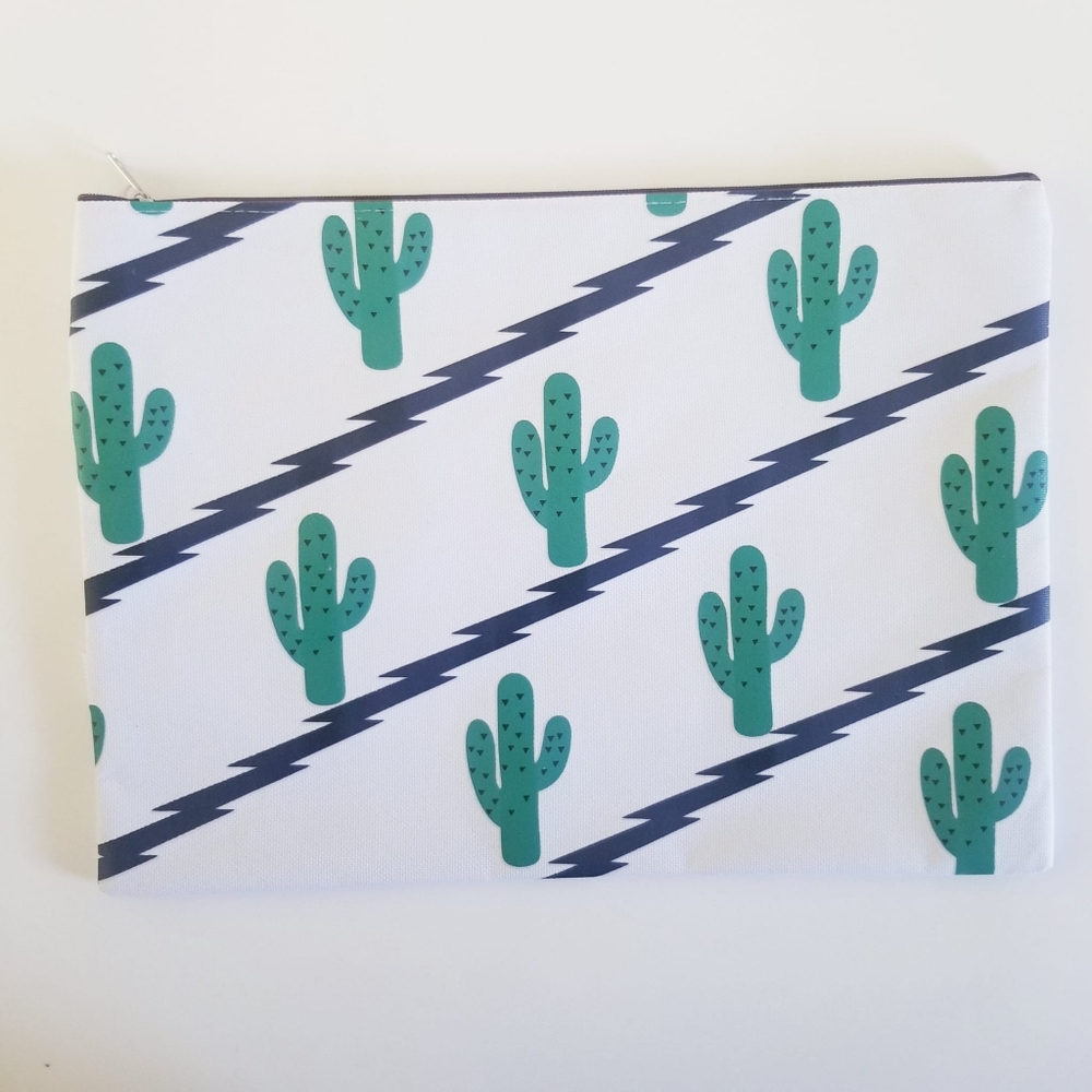 3/$45 NWOT Cactus Canvas Pencil Paper Makeup File Bag Clutch Bag Organizer